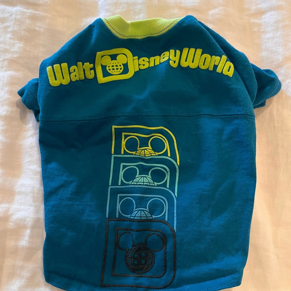 Disney Blue and Yellow Cartoon Graphic Tee